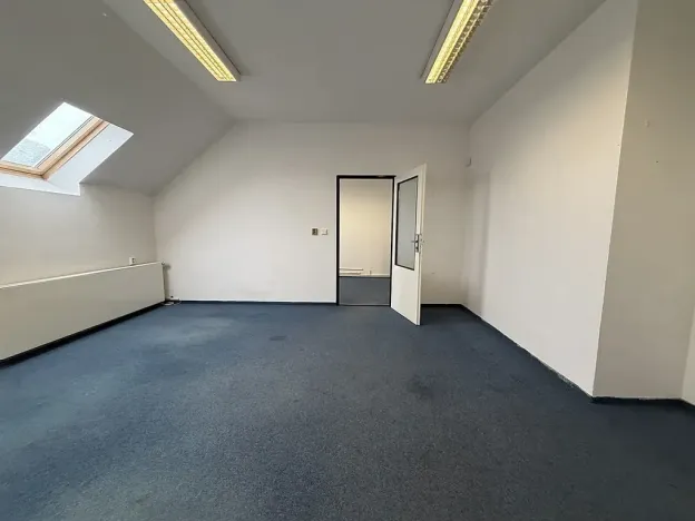 Pronájem kanceláře, Praha - Libuš, Libušská, 130 m2