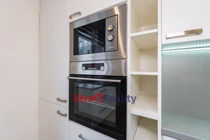 Pronájem bytu 2+kk, Teplice, Křížkovského, 52 m2