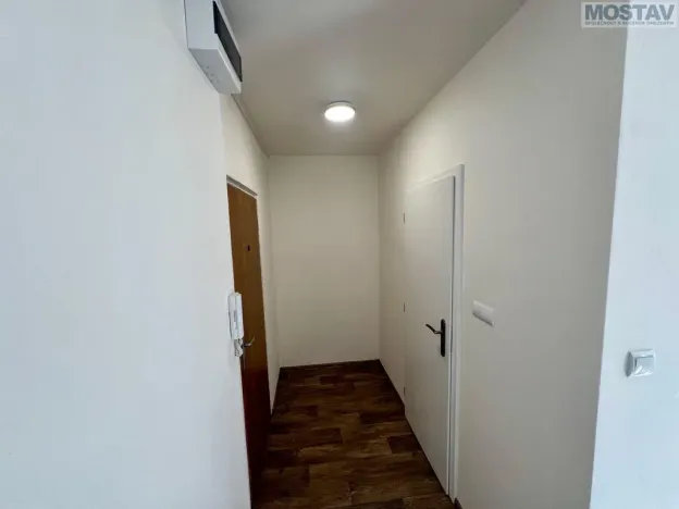 Pronájem bytu 1+1, Most, Jana Kubelíka
