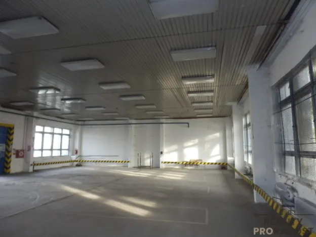 Pronájem skladu, Brno, 375 m2