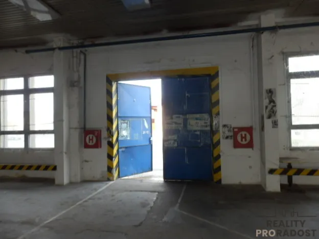 Pronájem skladu, Brno, 375 m2