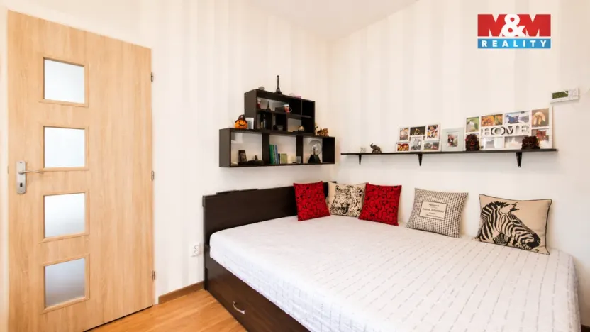 Prodej rodinného domu, Plaňany, Komenského, 92 m2