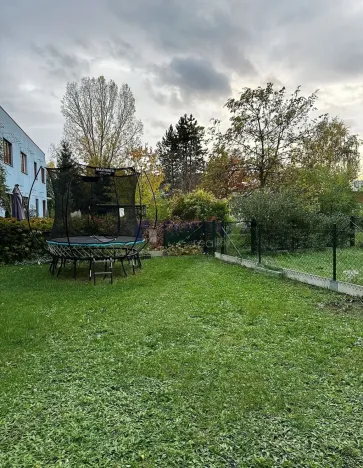 Pronájem bytu 1+kk, Praha, Březenská, 66 m2