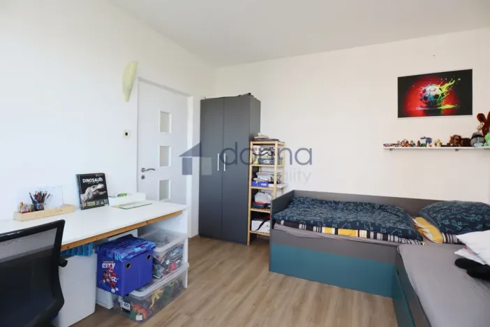 Pronájem bytu 3+1, Praha, Počernická, 73 m2
