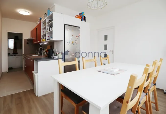 Pronájem bytu 3+1, Praha, Počernická, 73 m2