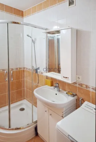 Pronájem bytu 2+1, Praha, Frýdlantská, 66 m2