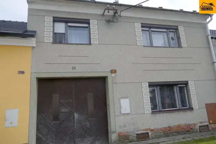Prodej podílu 1/4 rodinného domu, Huzová, 75 m2