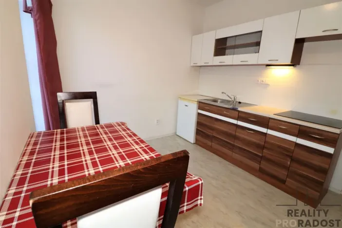 Pronájem bytu 1+kk, Brno - Obřany, Hradiska, 25 m2