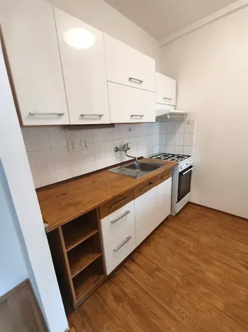 Pronájem bytu 1+1, Lanškroun, Kežmarská, 43 m2