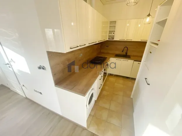 Pronájem bytu 1+kk, Praha, Kutnohorská, 34 m2
