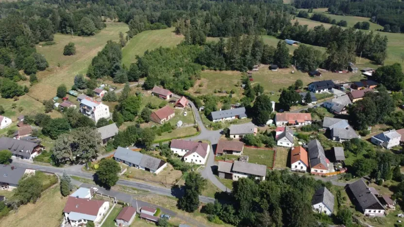 Prodej chaty, Kolinec - Mlázovy, 120 m2