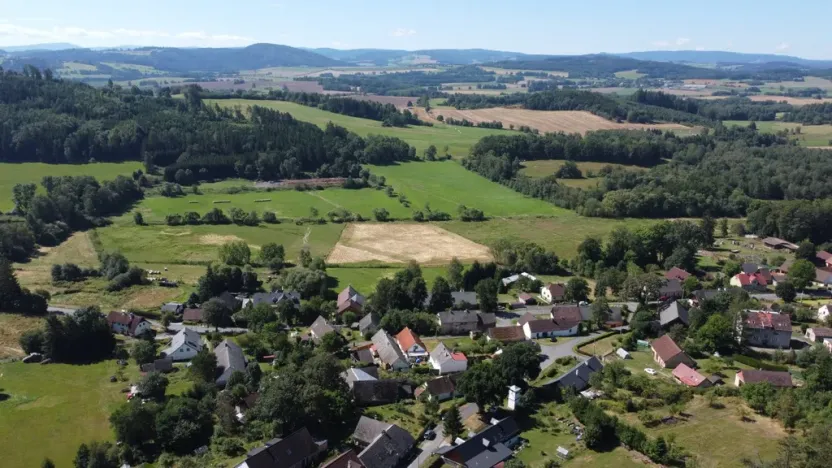 Prodej chaty, Kolinec - Mlázovy, 120 m2