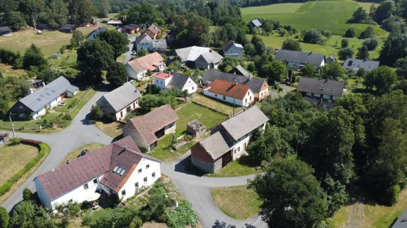 Prodej chaty, Kolinec - Mlázovy, 120 m2
