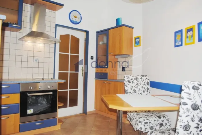 Pronájem bytu 1+1, Praha, Polská, 45 m2