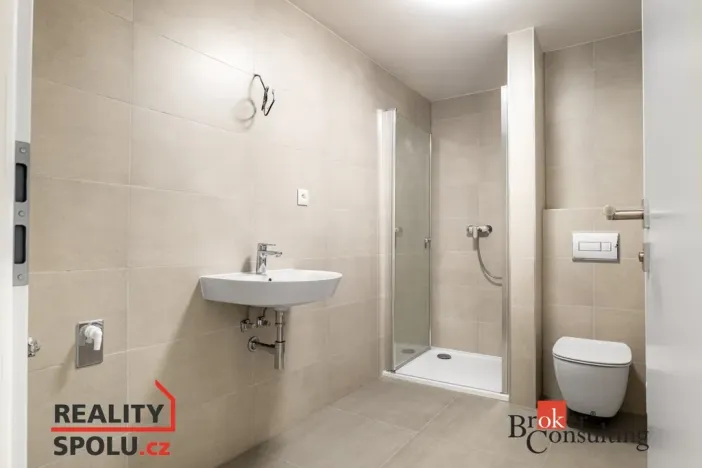 Pronájem bytu 1+kk, Plzeň - Východní Předměstí, Kartónová, 36 m2