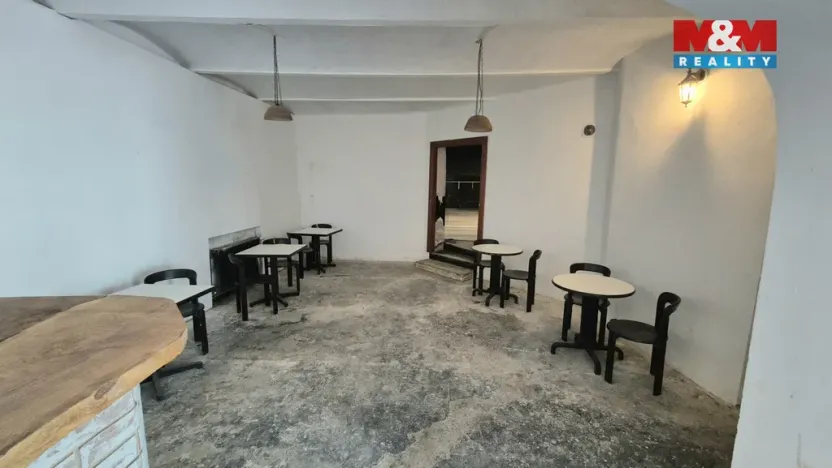 Pronájem obchodního prostoru, Kladno, T. G. Masaryka, 157 m2
