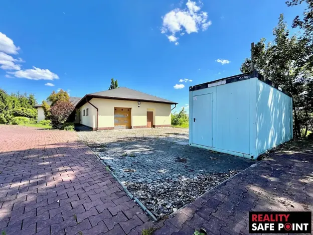 Prodej obchodního prostoru, Zruč-Senec, Plánská, 3159 m2