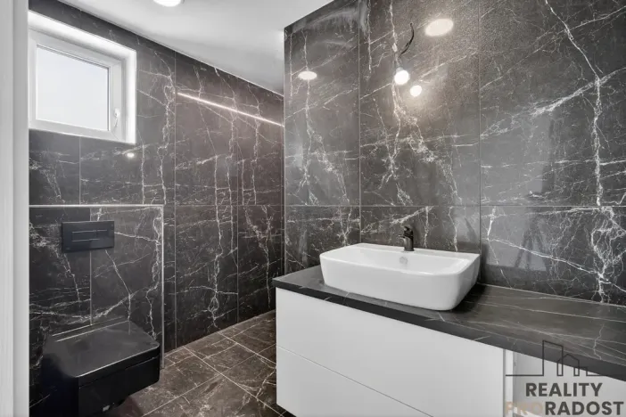 Prodej bytu 5+kk, Dobšice, 224 m2