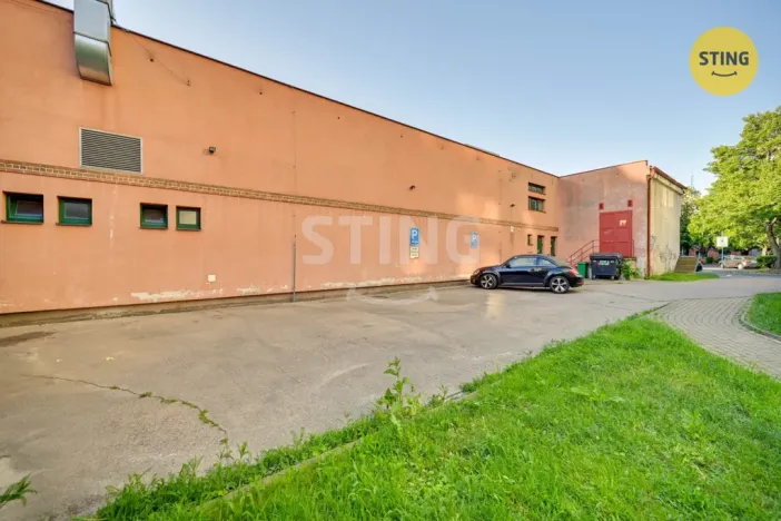 Pronájem restaurace, Pardubice, Hronovická, 240 m2