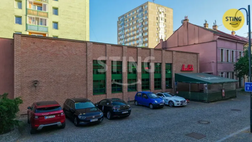 Pronájem komerční nemovitosti, Pardubice, Hronovická, 240 m2