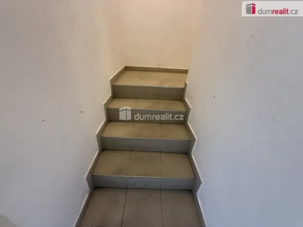 Pronájem obchodního prostoru, Praha - Nusle, Nuselská, 68 m2