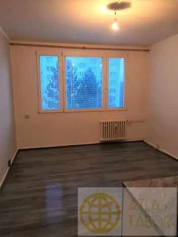 Pronájem bytu 1+kk, Tábor, Jaselská, 22 m2