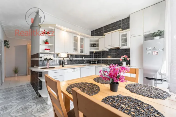 Prodej bytu 2+1, Hradec Králové - Pražské Předměstí, Hrubínova, 62 m2