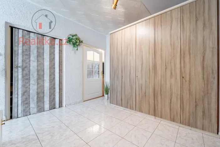 Prodej bytu 2+1, Hradec Králové - Pražské Předměstí, Hrubínova, 62 m2