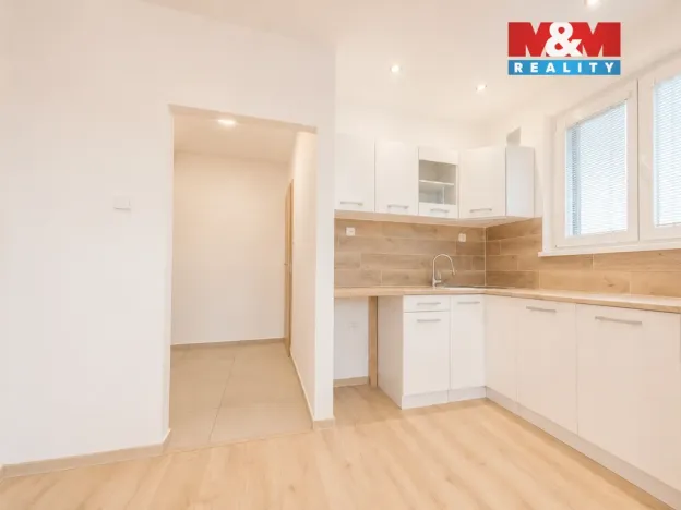 Prodej bytu 1+kk, Frýdek-Místek - Místek, Frýdlantská, 27 m2