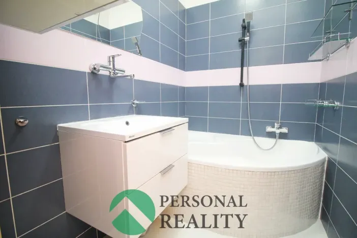 Prodej bytu 3+1, Zlonice, Pippichova, 65 m2