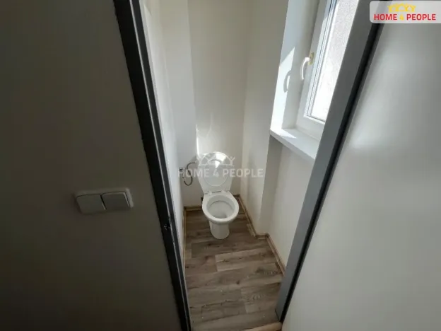 Pronájem bytu 2+1, Karlovy Vary - Stará Role, Závodu míru, 71 m2