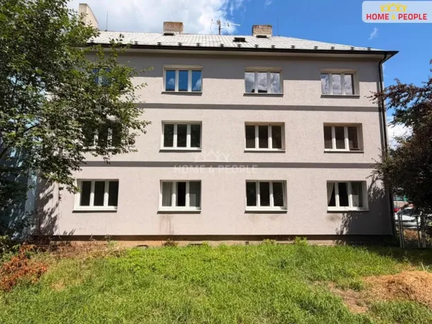 Pronájem bytu 2+1, Karlovy Vary - Stará Role, Závodu míru, 71 m2