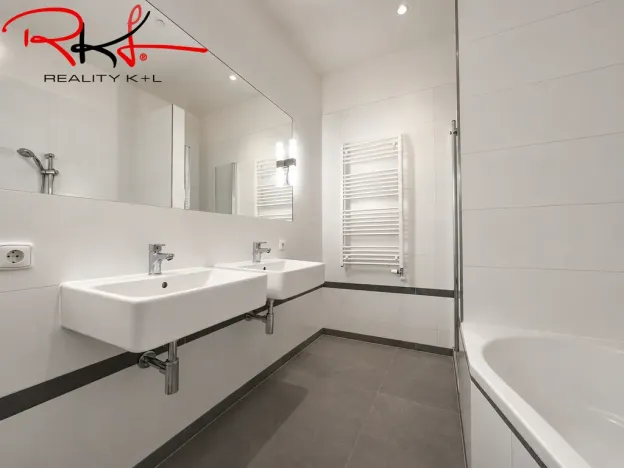 Pronájem bytu 3+kk, Praha, Ovenecká, 76 m2