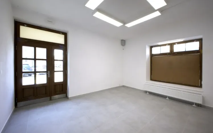 Pronájem obchodního prostoru, Plzeň - Jižní Předměstí, Kollárova, 21 m2