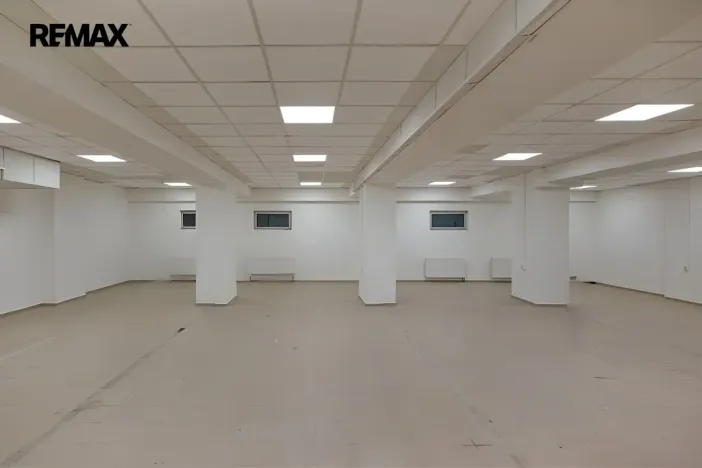 Pronájem obchodního prostoru, Kopřivnice, Záhumenní, 400 m2
