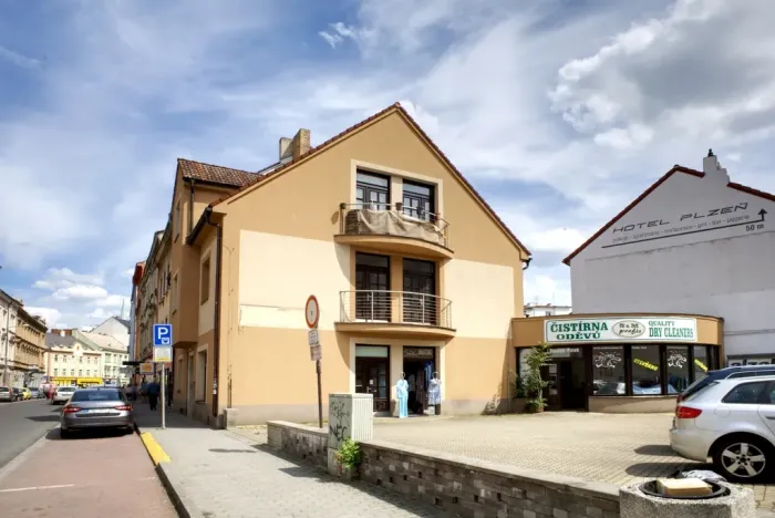Pronájem kanceláře, Plzeň - Jižní Předměstí, Kollárova, 55 m2
