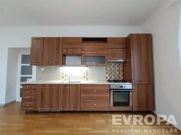 Pronájem bytu 2+kk, Vrchlabí, Nádražní, 63 m2