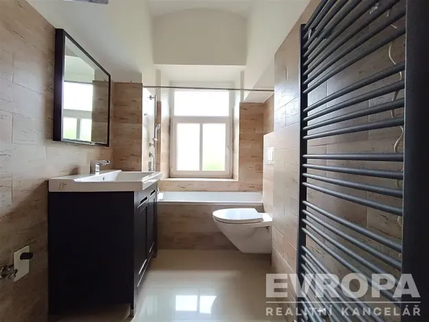 Pronájem bytu 2+kk, Vrchlabí, Nádražní, 63 m2