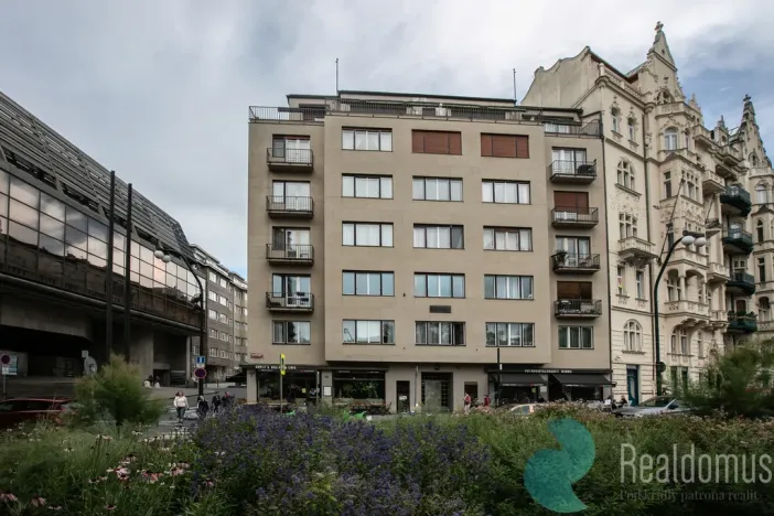 Pronájem bytu 4+1, Praha - Nové Město, Masarykovo nábřeží, 110 m2