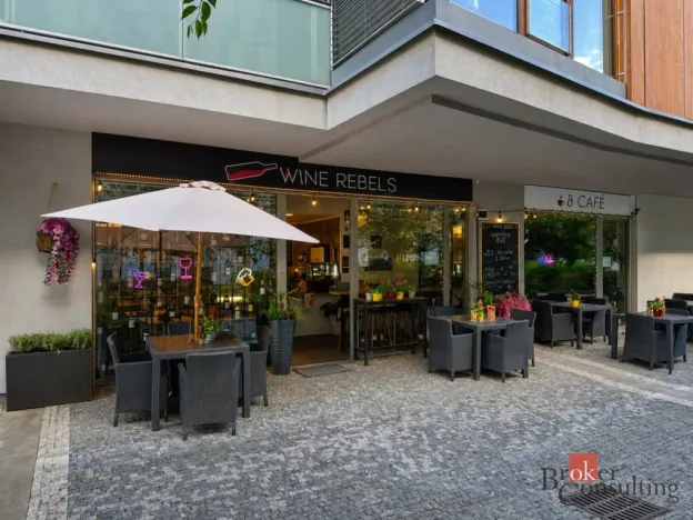 Pronájem bytu 2+kk, Praha - Karlín, Rohanské nábřeží, 57 m2