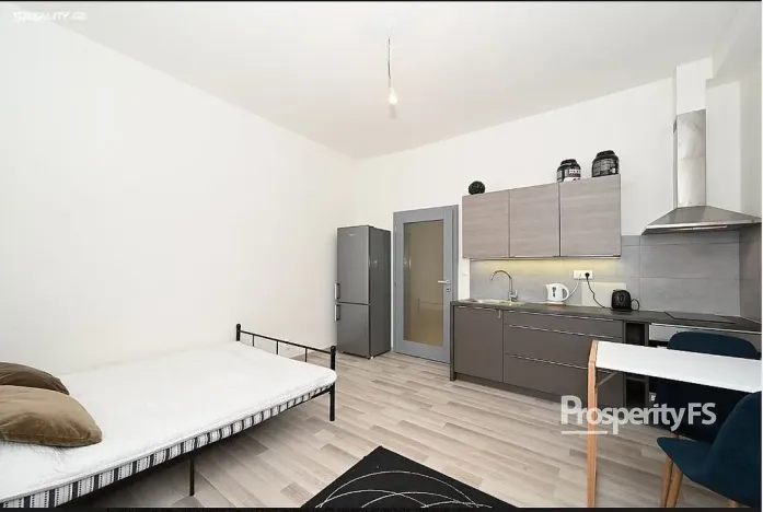 Pronájem bytu 1+kk, Praha - Holešovice, V závětří, 27 m2