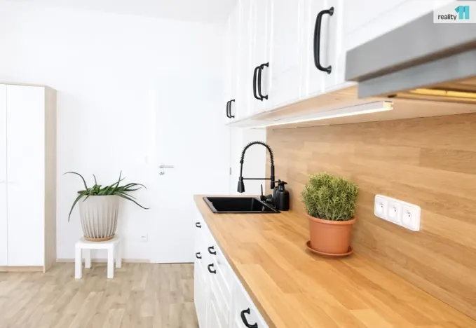 Pronájem bytu 1+kk, Nehvizdy, Vestecká, 38 m2