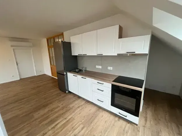 Pronájem bytu 4+kk, Praha - Kobylisy, Klíčanská, 93 m2