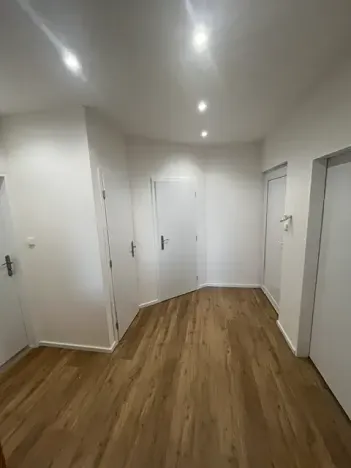 Pronájem bytu 4+kk, Praha - Kobylisy, Klíčanská, 93 m2