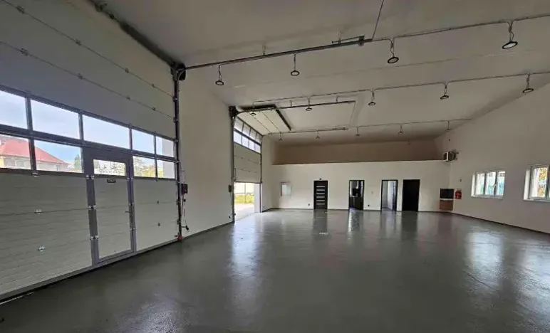 Pronájem skladu, Praha, Přátelství, 1100 m2