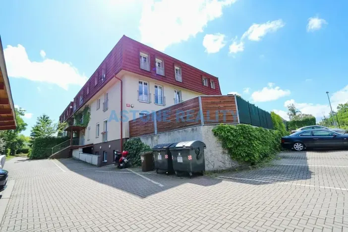 Prodej bytu 2+kk, Praha - Dolní Počernice, Národních hrdinů, 62 m2