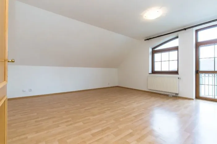 Pronájem vily, Praha - Nebušice, K Noskovně, 390 m2