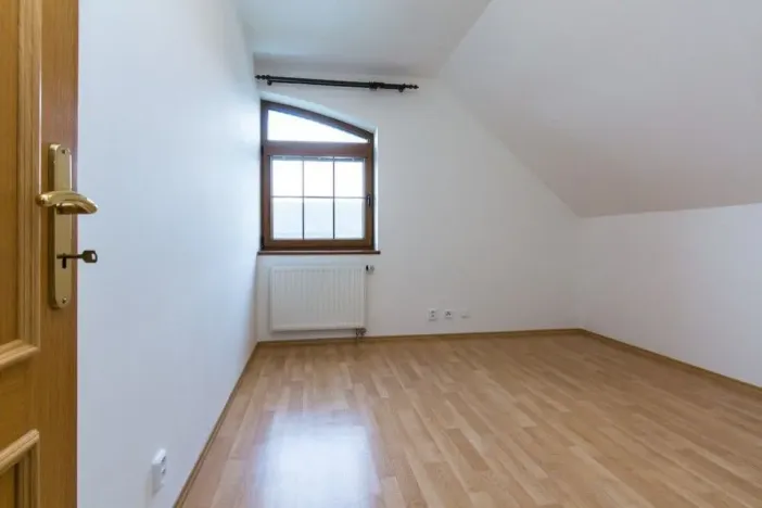 Pronájem vily, Praha - Nebušice, K Noskovně, 384 m2