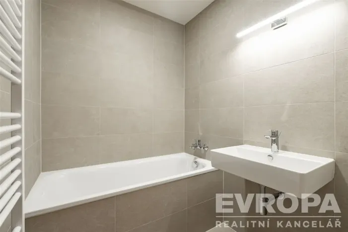 Prodej bytu 4+kk, Pardubice, 86 m2