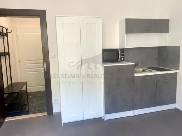 Pronájem bytu 1+kk, Jáchymov, třída Dukelských hrdinů, 20 m2